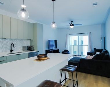2500 Longview St - Photo Thumbnail 13