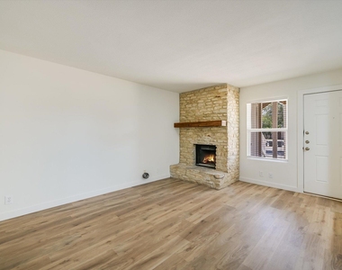 301 Algerita Dr - Photo Thumbnail 1