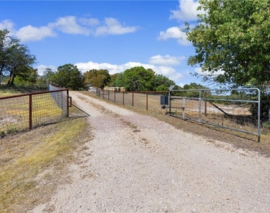2550 County Road 233 - Photo Thumbnail 39