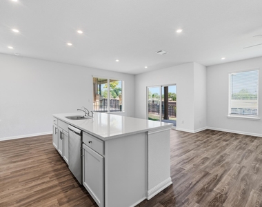 2210a Cornfield Dr - Photo Thumbnail 10