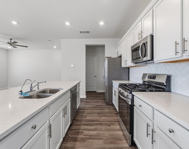2210a Cornfield Dr - Photo Thumbnail 11