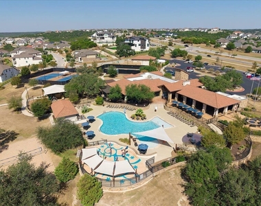 908 Siena Sunset Rd - Photo Thumbnail 39