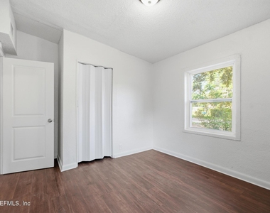 5846 Abelia Road - Photo Thumbnail 20