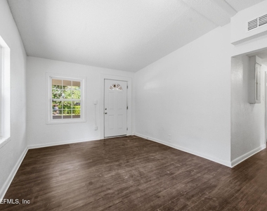 5846 Abelia Road - Photo Thumbnail 4
