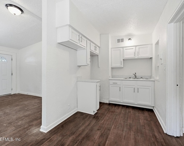 5846 Abelia Road - Photo Thumbnail 6