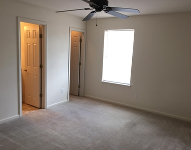 894 Scrub Jay Drive - Photo Thumbnail 5