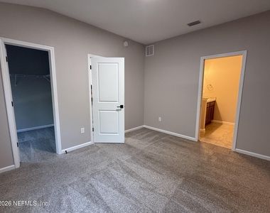 3228 Isabella Court - Photo Thumbnail 7