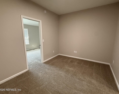 3228 Isabella Court - Photo Thumbnail 12