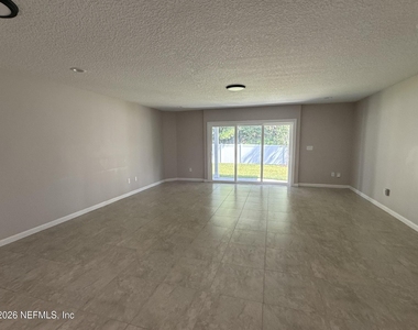 3228 Isabella Court - Photo Thumbnail 4