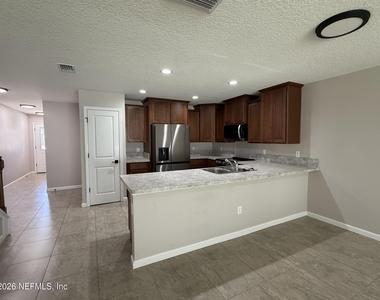 3228 Isabella Court - Photo Thumbnail 3