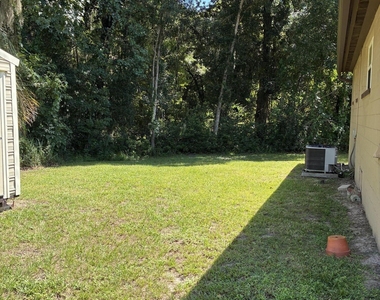 645 Allen Lane - Photo Thumbnail 31