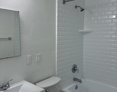 645 Allen Lane - Photo Thumbnail 13