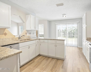 515 Fox Hollow Lane - Photo Thumbnail 4