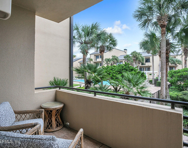 823 Spinnakers Reach Drive - Photo Thumbnail 9