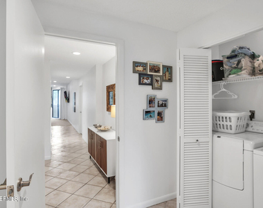 823 Spinnakers Reach Drive - Photo Thumbnail 5