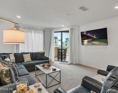823 Spinnakers Reach Drive - Photo Thumbnail 23