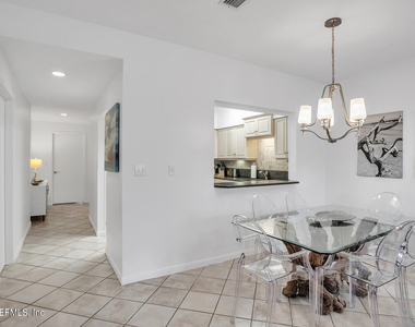 823 Spinnakers Reach Drive - Photo Thumbnail 21