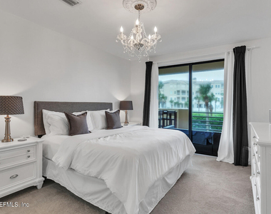 823 Spinnakers Reach Drive - Photo Thumbnail 34