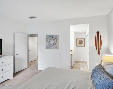823 Spinnakers Reach Drive - Photo Thumbnail 14