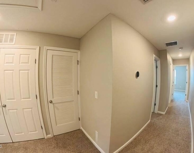 7724 Merchants Way - Photo Thumbnail 6