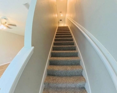 7724 Merchants Way - Photo Thumbnail 5