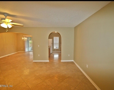 813 Bent Baum Road - Photo Thumbnail 1