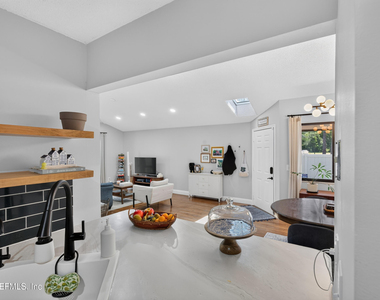9351 Arbolita Way - Photo Thumbnail 11