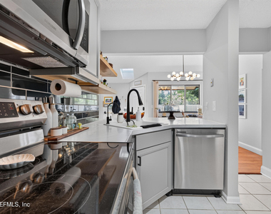9351 Arbolita Way - Photo Thumbnail 14