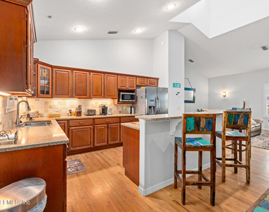1708 Castile Street - Photo Thumbnail 17