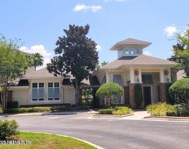7801 Point Meadows Drive - Photo Thumbnail 32
