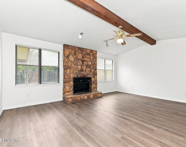 1835 Townsend Boulevard - Photo Thumbnail 1