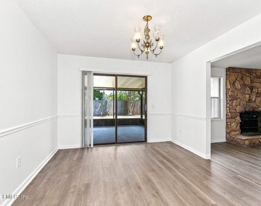 1835 Townsend Boulevard - Photo Thumbnail 6