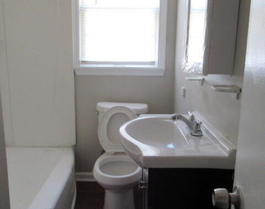 539 W 23rd Street - Photo Thumbnail 4