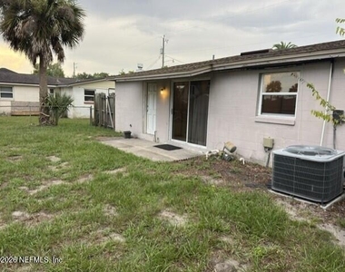 21 Norberta Way - Photo Thumbnail 16