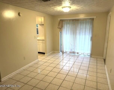 21 Norberta Way - Photo Thumbnail 3