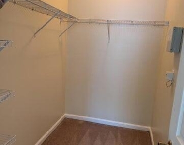 12301 Kernan Forest Boulevard - Photo Thumbnail 16