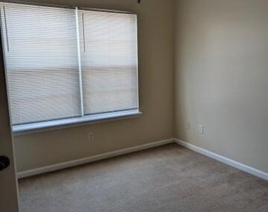 12301 Kernan Forest Boulevard - Photo Thumbnail 12