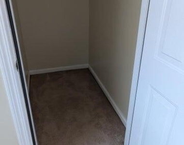 12301 Kernan Forest Boulevard - Photo Thumbnail 3