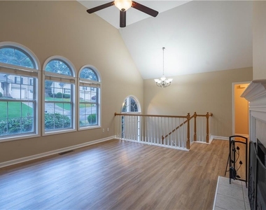 3601 Anna Lane Nw - Photo Thumbnail 2
