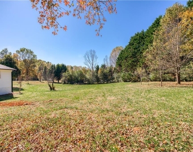 130 Glory Lane - Photo Thumbnail 26