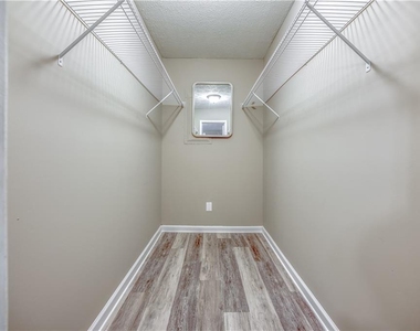 130 Glory Lane - Photo Thumbnail 13