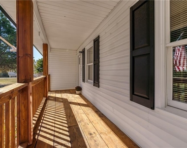130 Glory Lane - Photo Thumbnail 1