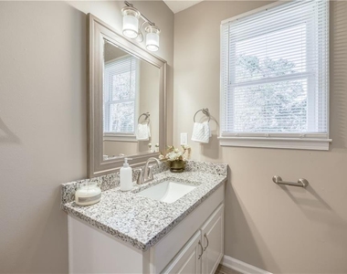 130 Glory Lane - Photo Thumbnail 20