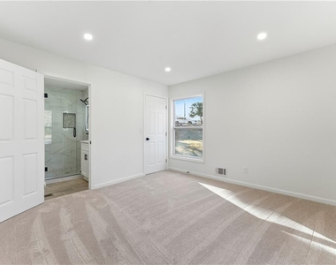 1715 Crestline Drive Ne - Photo Thumbnail 20
