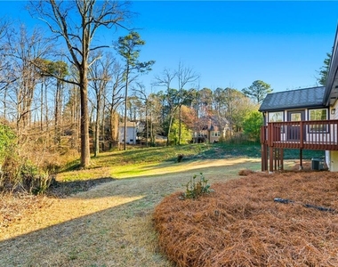 1715 Crestline Drive Ne - Photo Thumbnail 28
