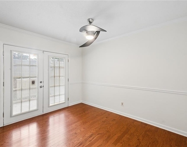 6900 Roswell Road - Photo Thumbnail 18
