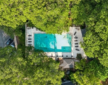 6900 Roswell Road - Photo Thumbnail 27