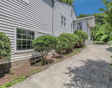 507 Boulevard Place - Photo Thumbnail 24