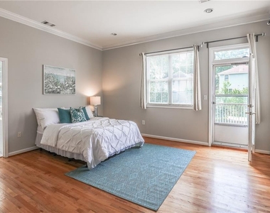 507 Boulevard Place - Photo Thumbnail 16