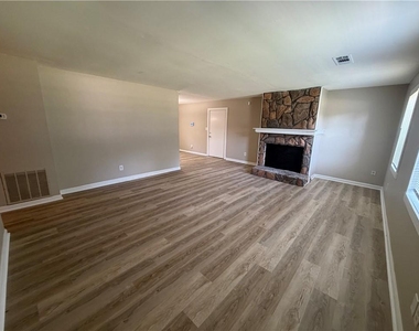 4125 Annistown Road - Photo Thumbnail 2